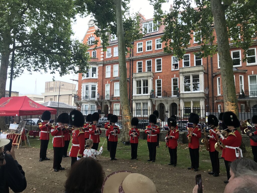 Irish guard band at history festival